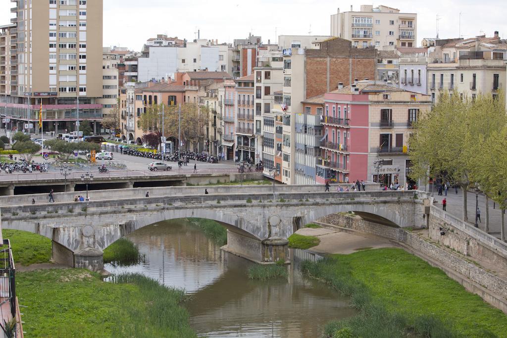 דירות ז'ירונה Apartament L'Encant De La Rambla מראה חיצוני תמונה