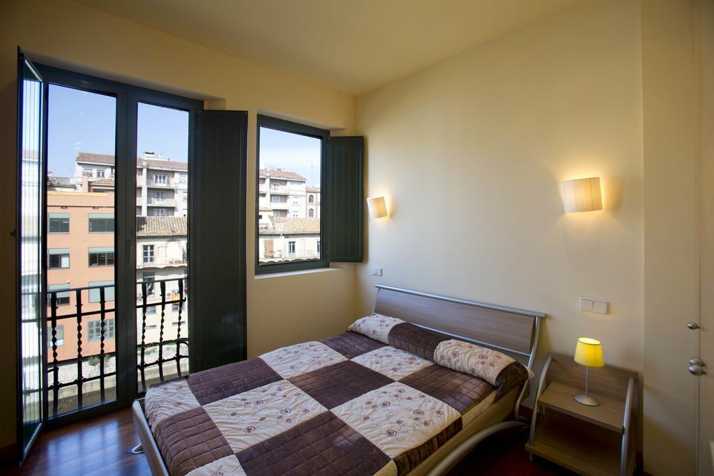 דירות ז'ירונה Apartament L'Encant De La Rambla מראה חיצוני תמונה